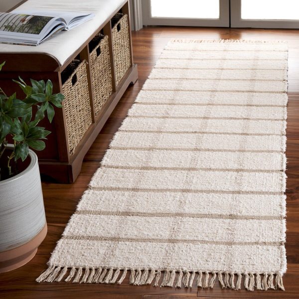 Safavieh Montauk MTK322B Ivory   Beige Area Rug Online now