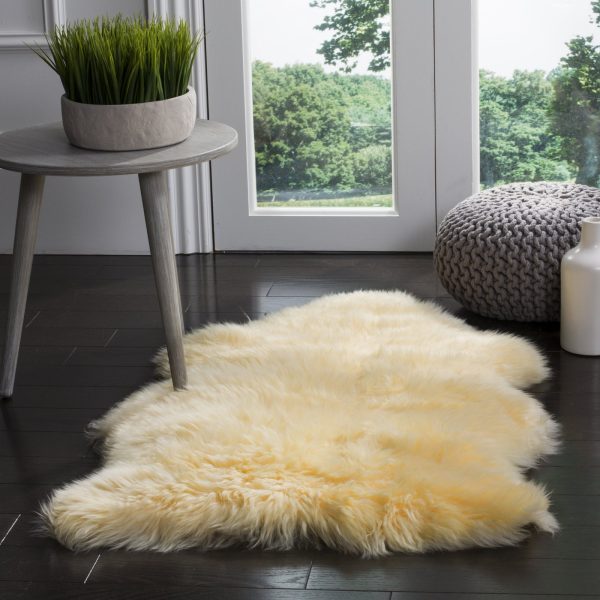 Safavieh Sheep Skin SHS121 Champagne Area Rug Hot on Sale