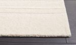 Safavieh Soho SOH626B Beige   Ivory Area Rug For Discount